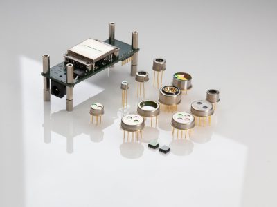 Pyroelectric single- and multi-element detectors PYROSENS with high sensitivity